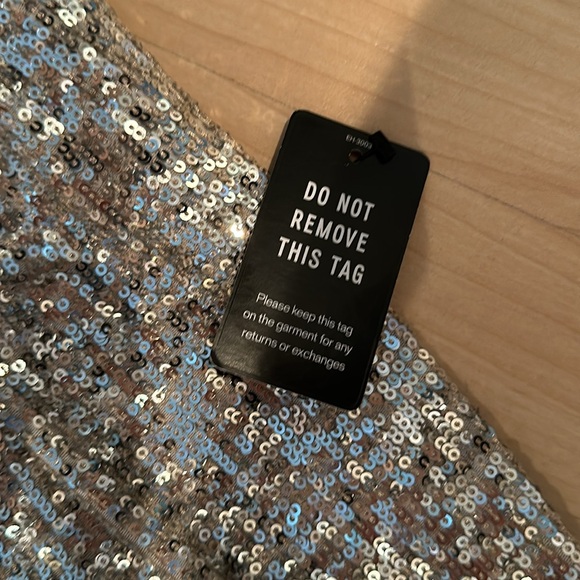 BNWT STUNJIBG SEQUINED HIGH WASTED CROPED PANT - Picture 5 of 6